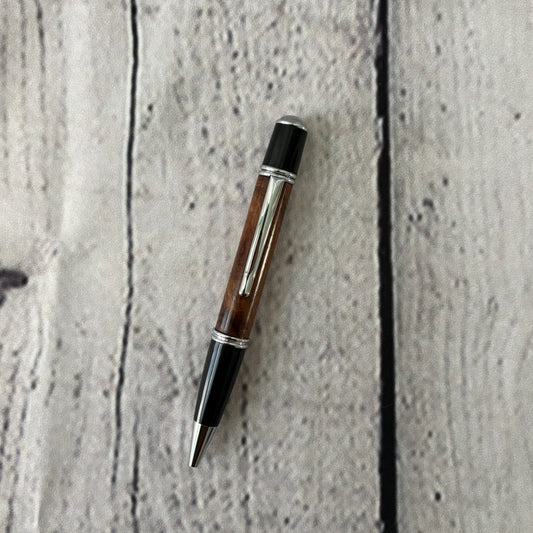 Gatsby Twist ballpoint pen with Honduran rosewood, black and chrome fittings
