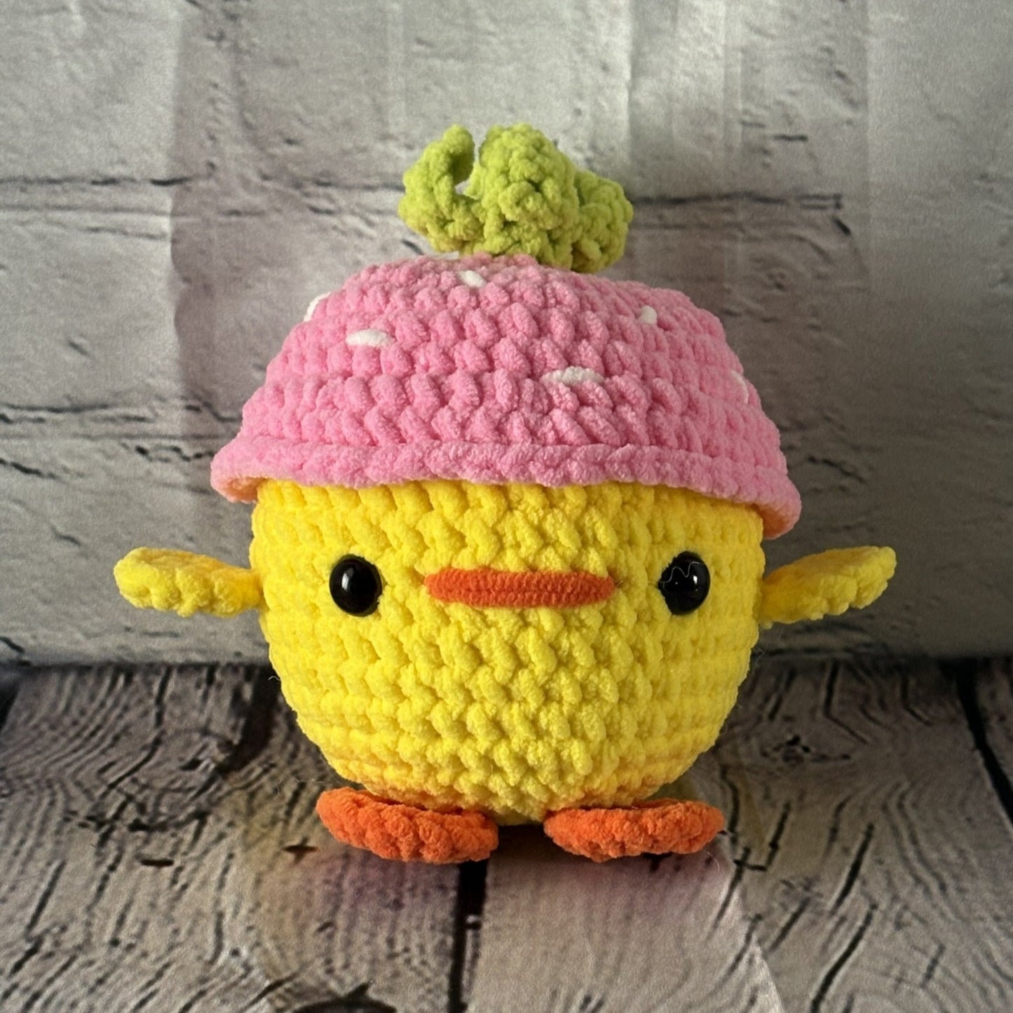 Low-Sew 3 in 1 Cute Chicks In Hats Crochet Pattern