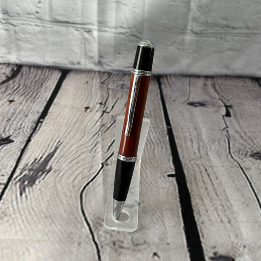 Gatsby Twist ballpoint pen with redheart, black and chrome fittings